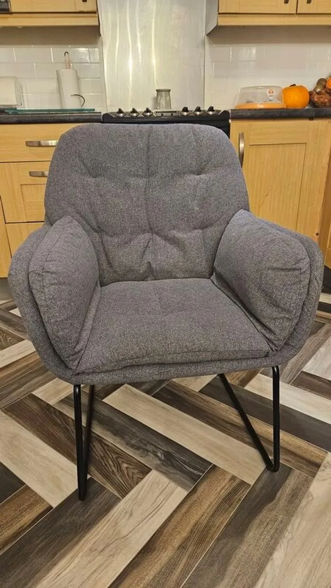 arm chair x 2 - Image 1