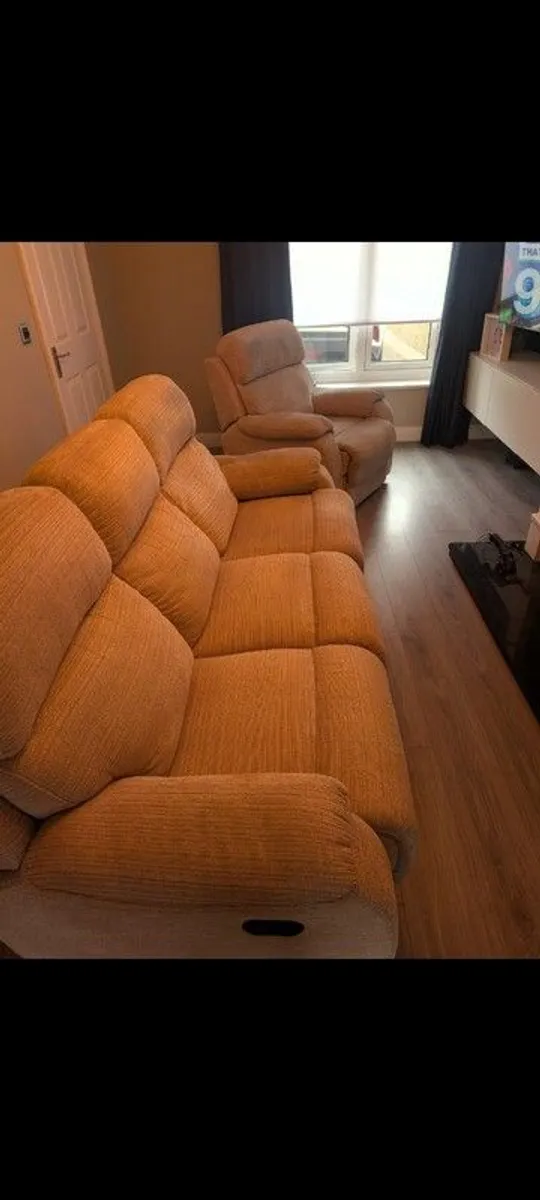 Recliner sofa - Image 2