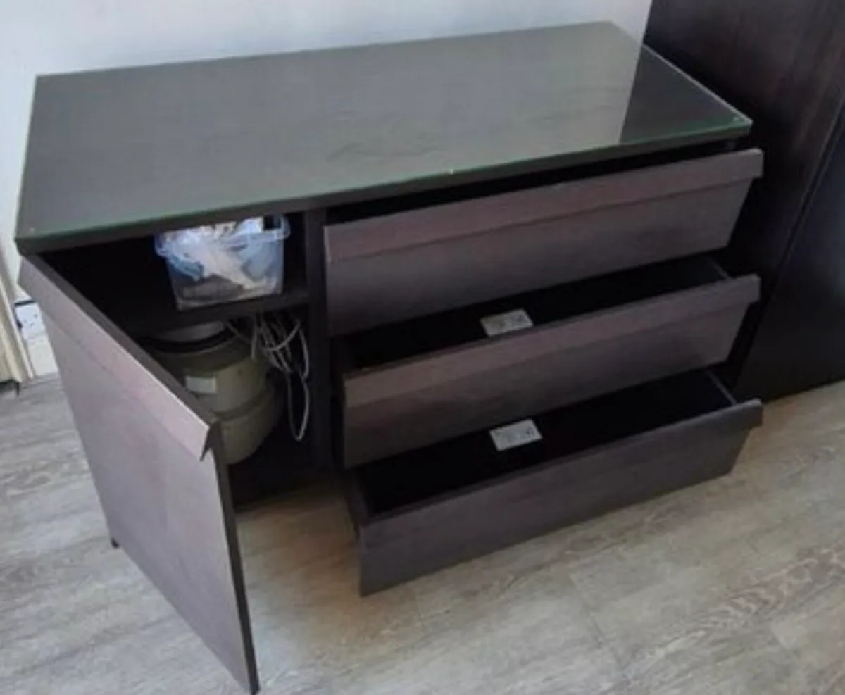 Side board - Image 3
