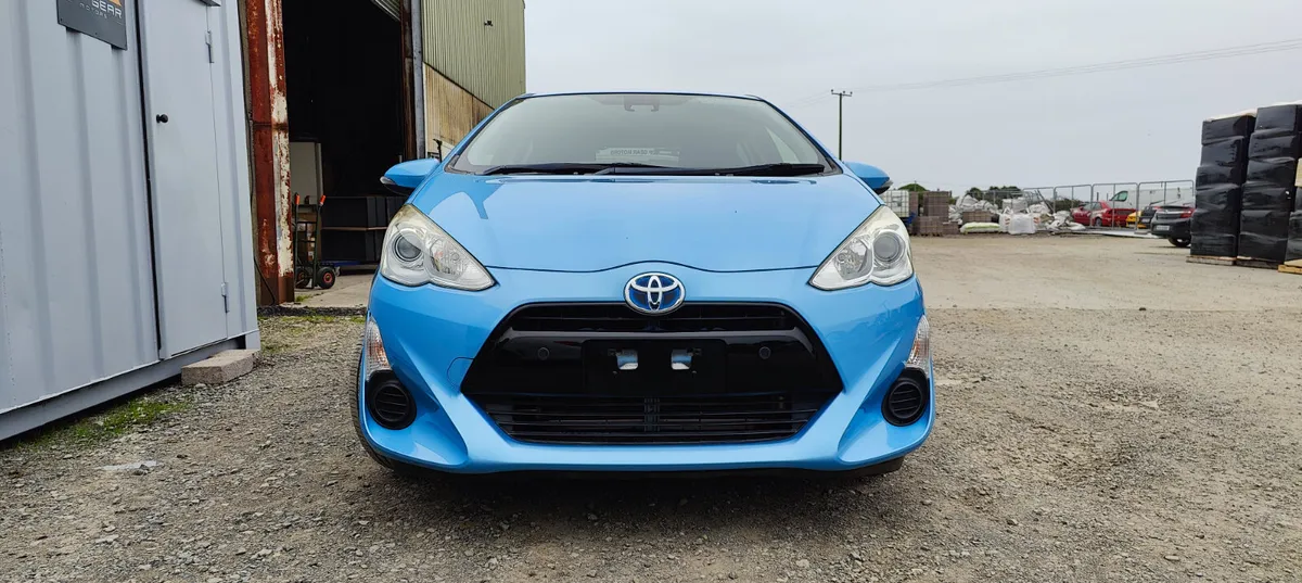 2016 Toyota Aqua Fresh NCT / Serviced - Image 3
