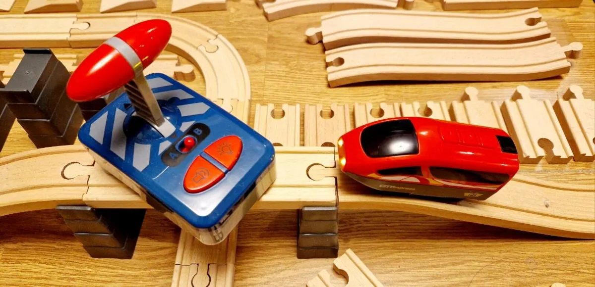 Wooden train set - Image 2