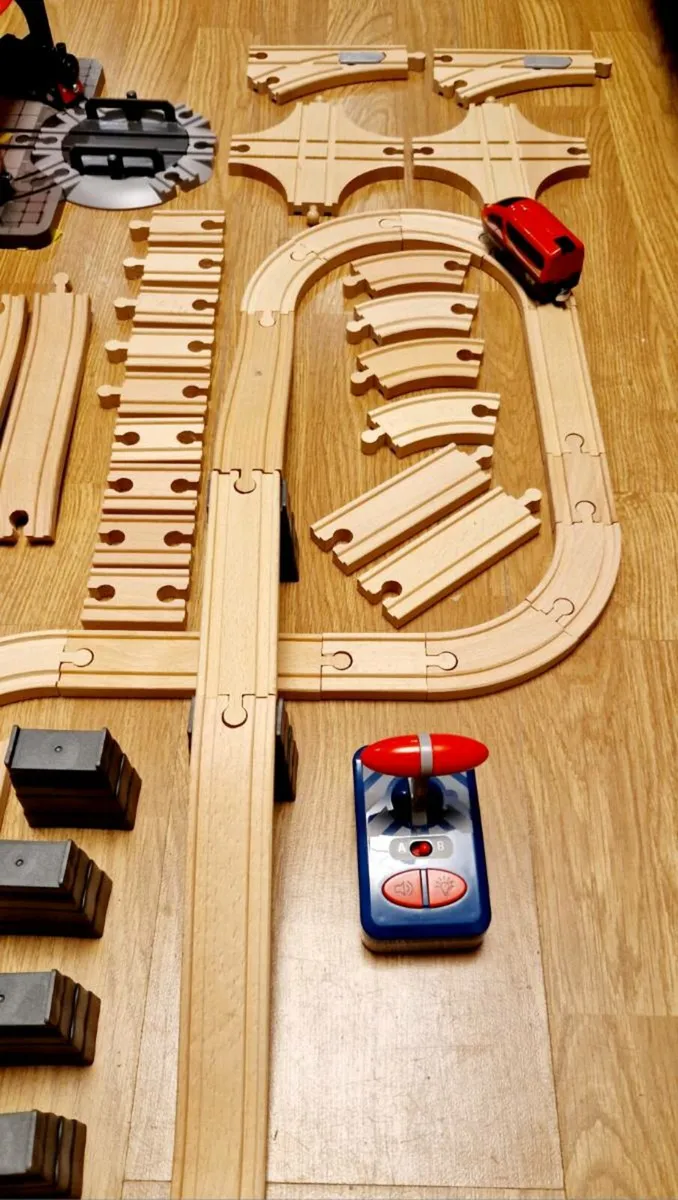Wooden train set - Image 4