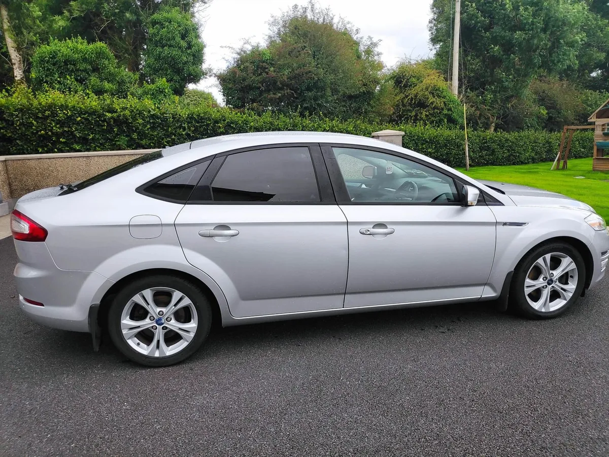 2014 Ford Mondeo Zetec 2.0 TDCI Bus. Edition - Image 4
