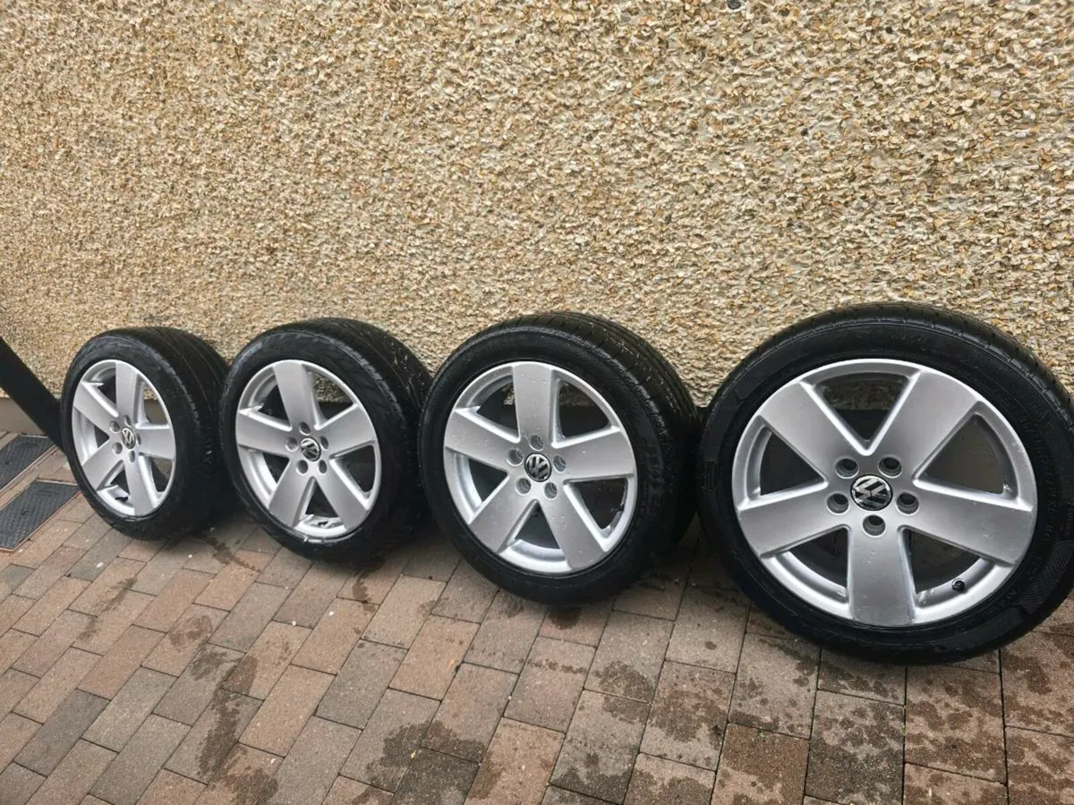 MONTO CARLO 5 X 112 ALLOYS - Image 1
