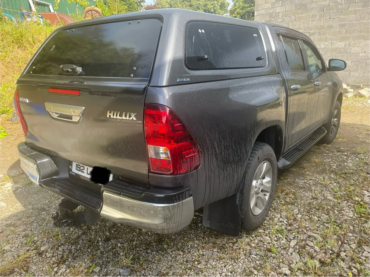 2019(192) Toyota Hilux - Image 3