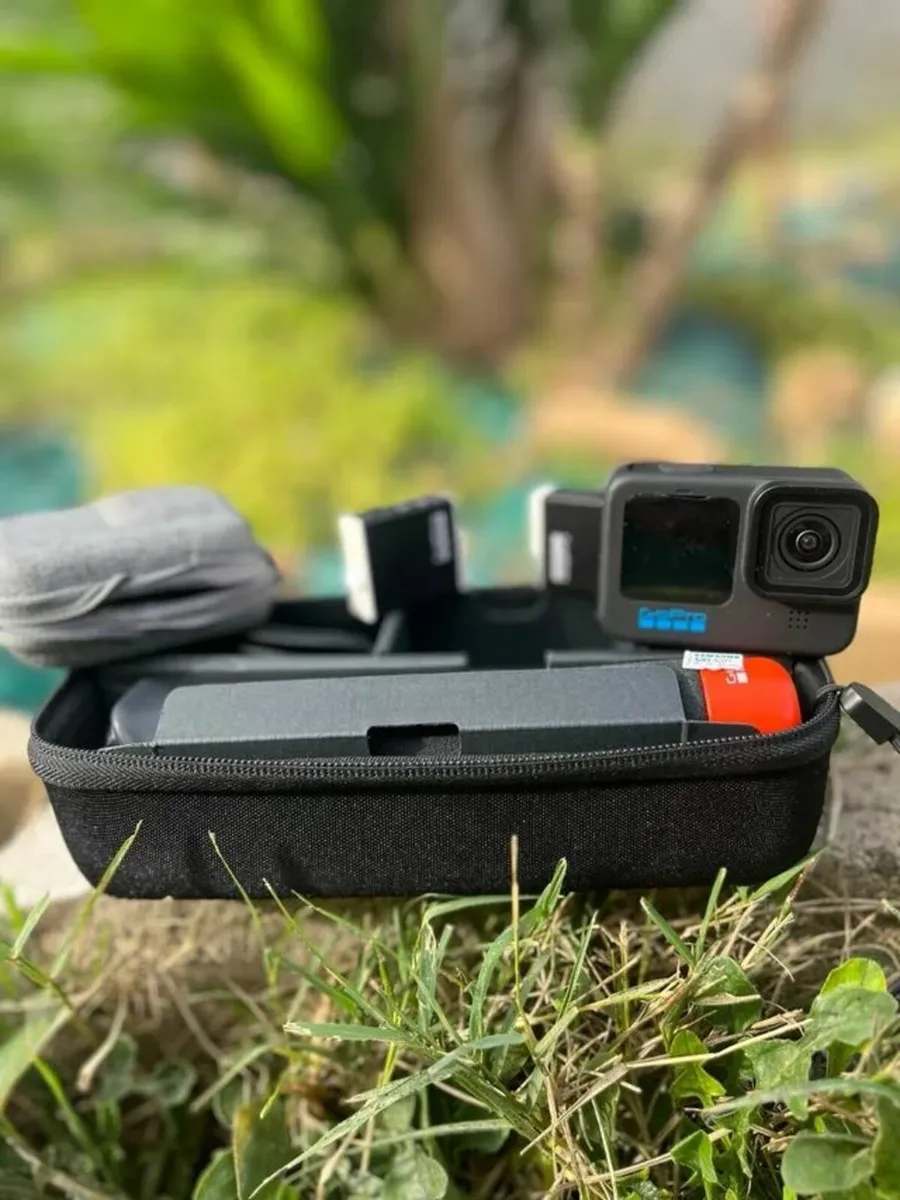 GoPro Hero 11 + 128GB SSD + Accessories - Image 4