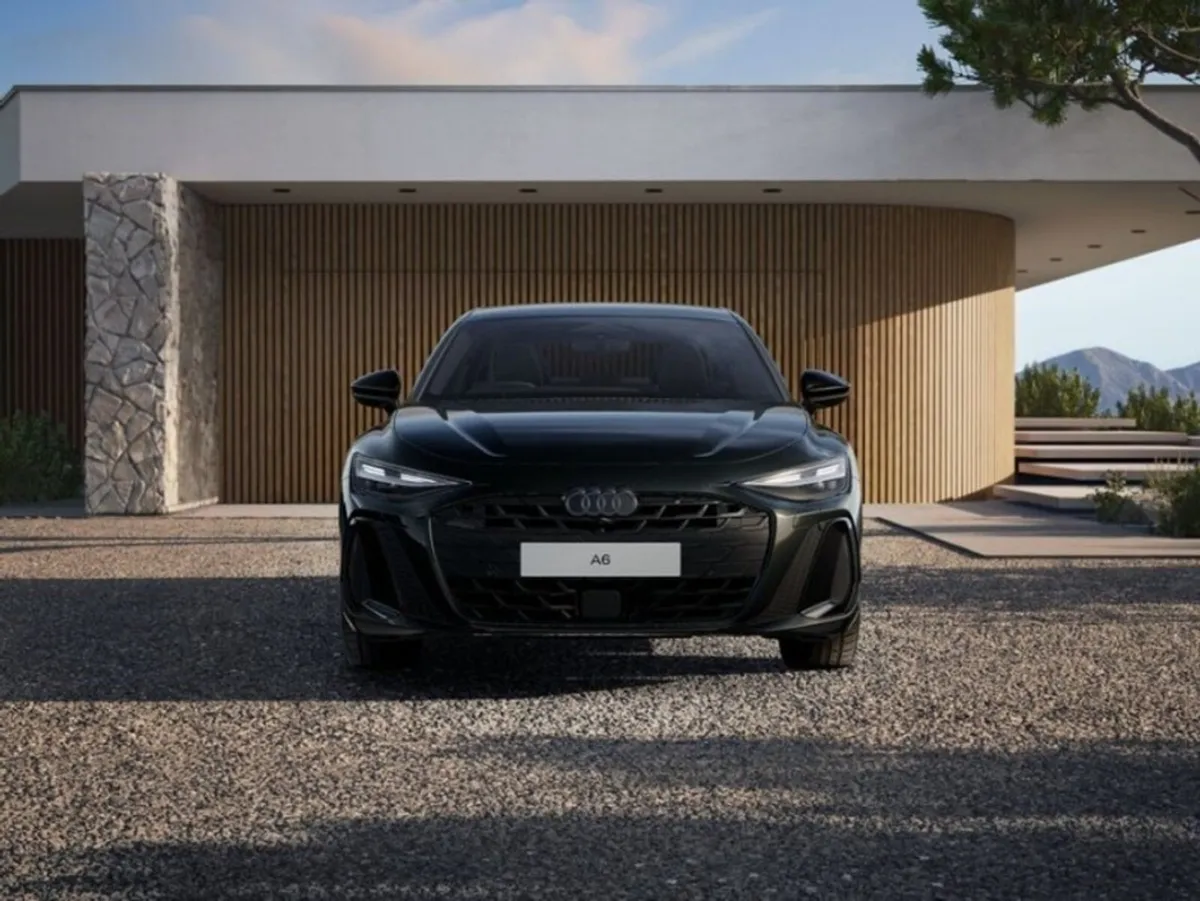Audi A6 SALOON 2.0TDI 204BHP S-LINE AUTOMATIC - Image 2