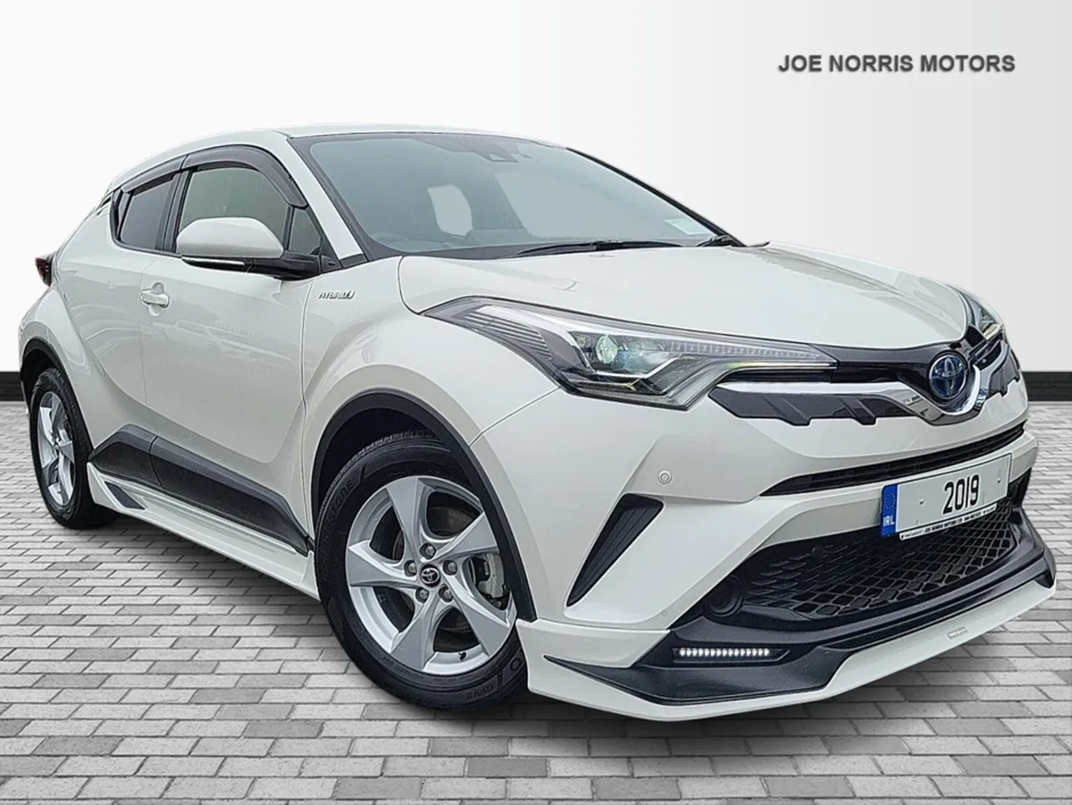 Toyota C-HR 1.8 HYBRID S LED PACKAGE AUTOMATIC - Image 1