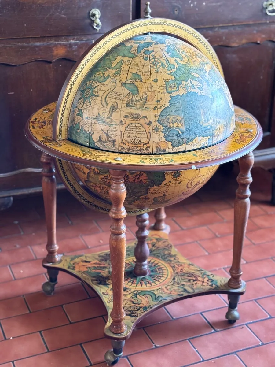 Bar globe lovely piece - Image 1