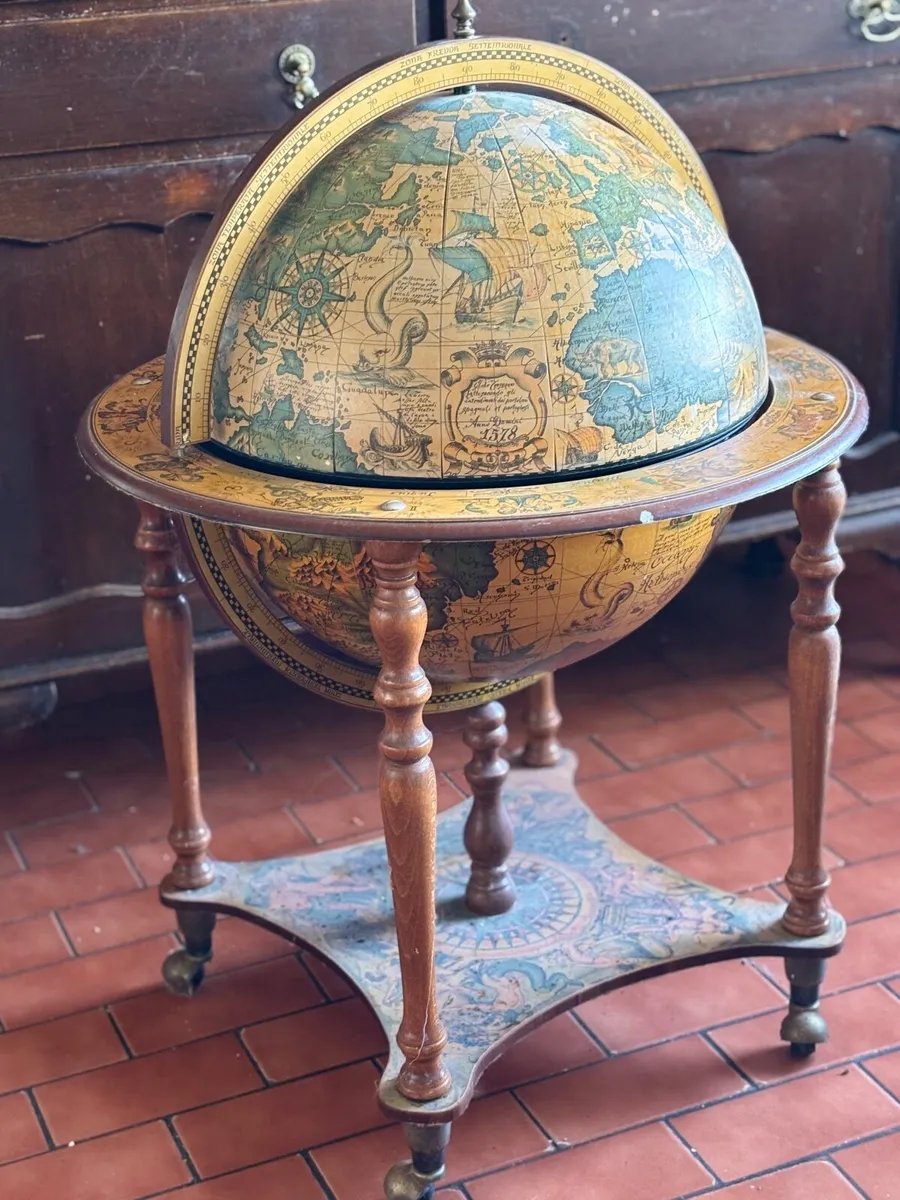 Bar globe lovely piece - Image 3