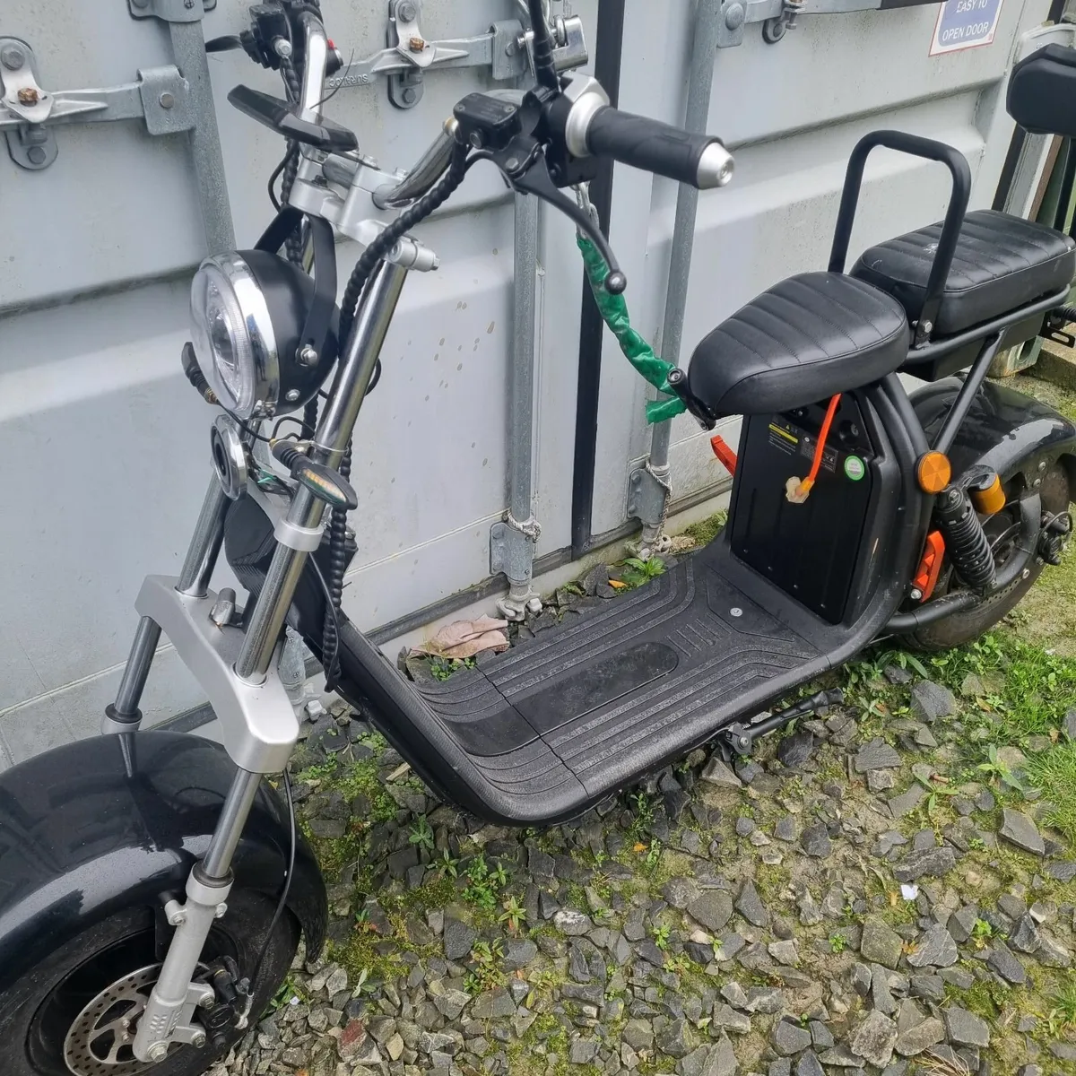 2022 SMARDA 2 SEATER ELECTRIC SCOOTER - Image 1