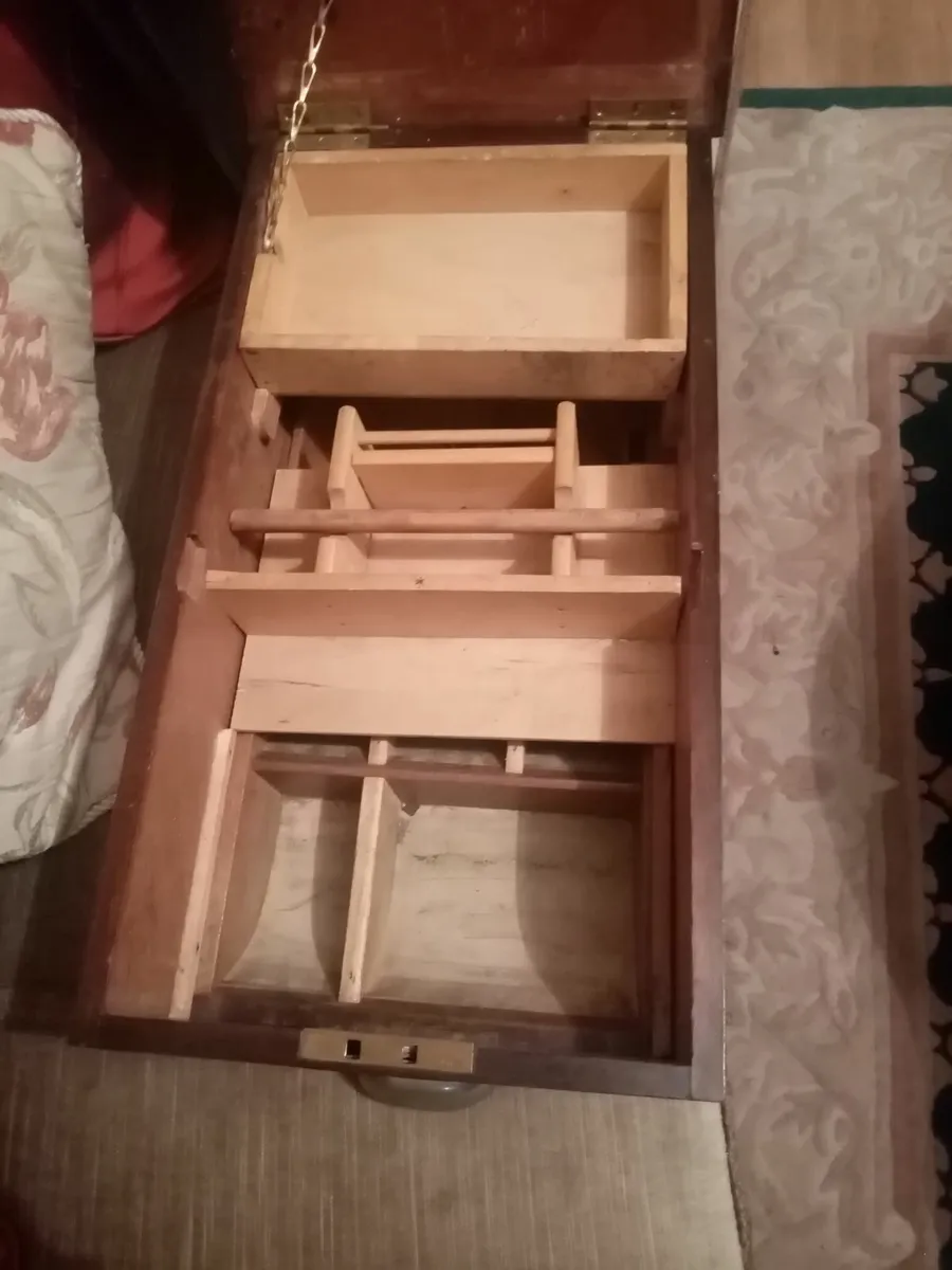 Collectables - Image 2