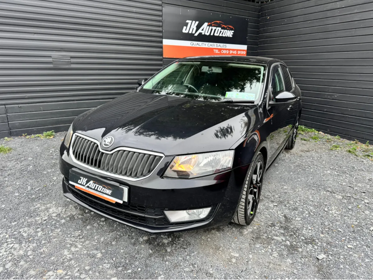 Skoda Octavia AMBITION 1.6 TDI AUTO - Image 3