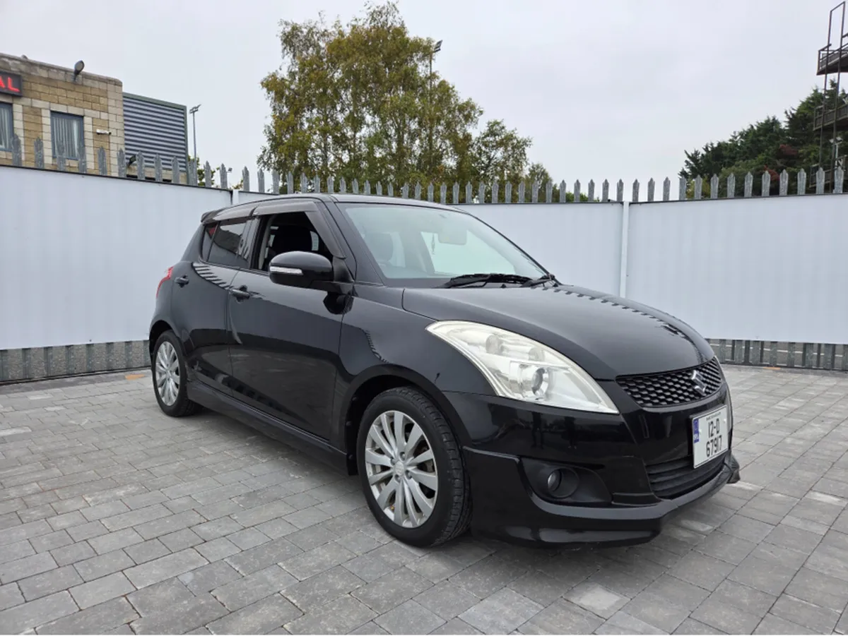 Suzuki Swift DBA-ZC72S - Image 1