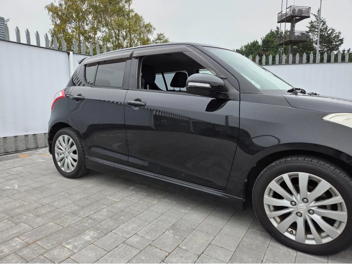 Suzuki Swift DBA-ZC72S - Image 3