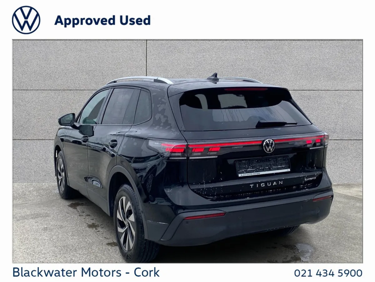 Volkswagen Tiguan 1.5 PHEV 204BHP EDITION 75 AUTOM - Image 4