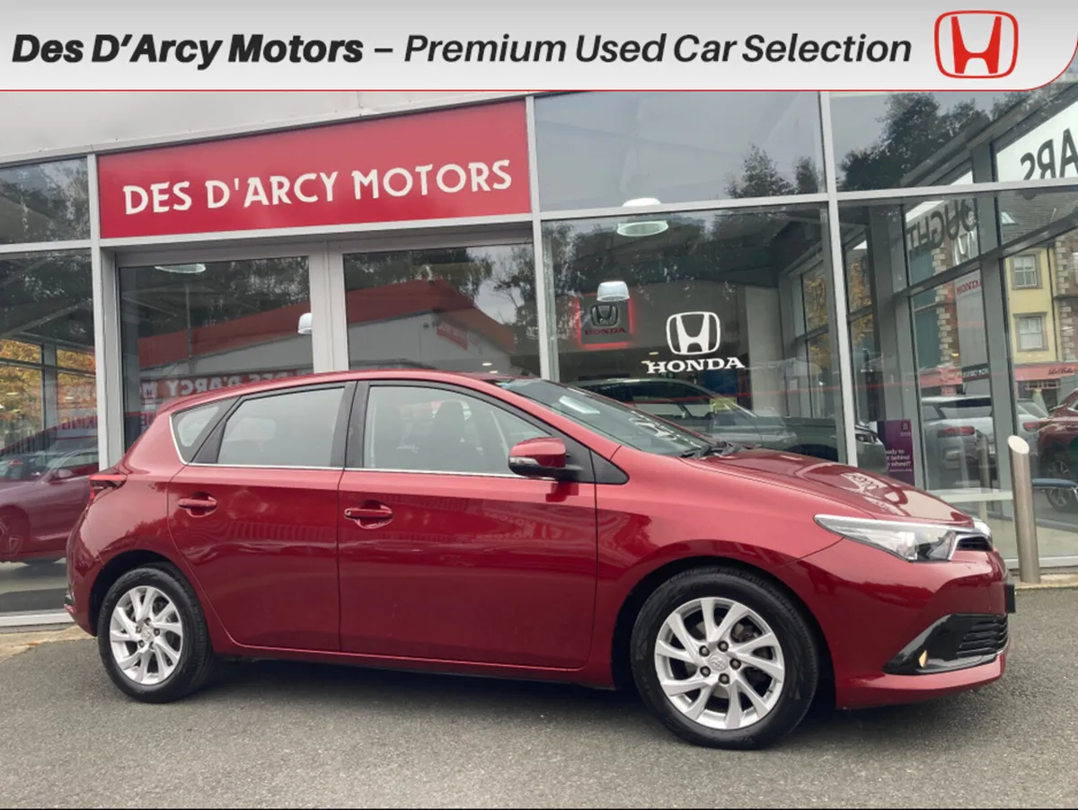 Toyota Auris AUTOMATIC PETROL IMMACULATE CONDITION - Image 3