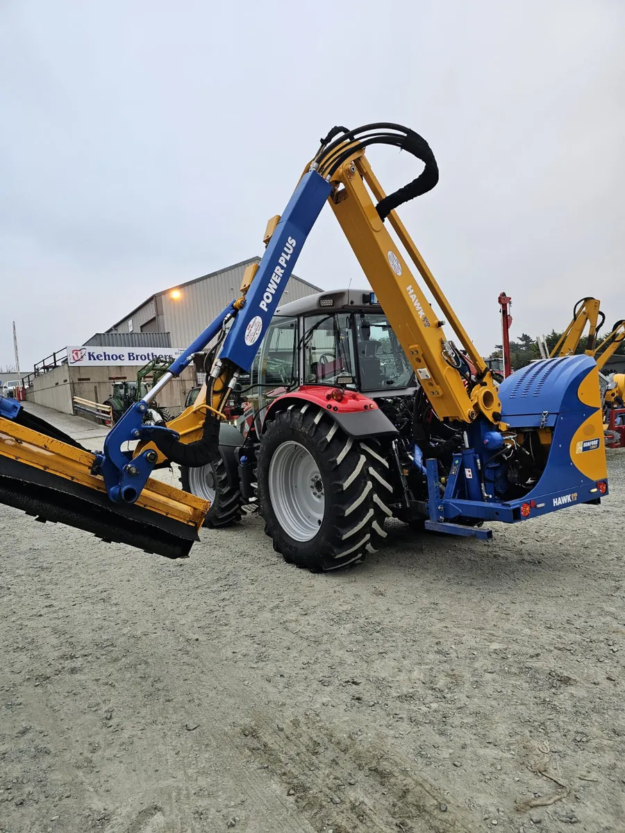 Bomford Hawk 7m Telescopic Hedge Cutter - Image 1