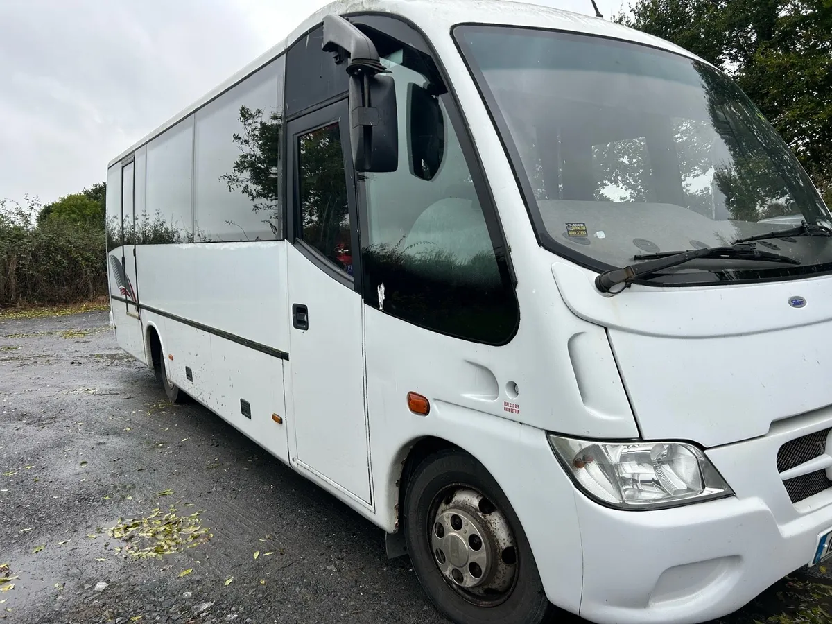 Mercedes Vario - Image 2