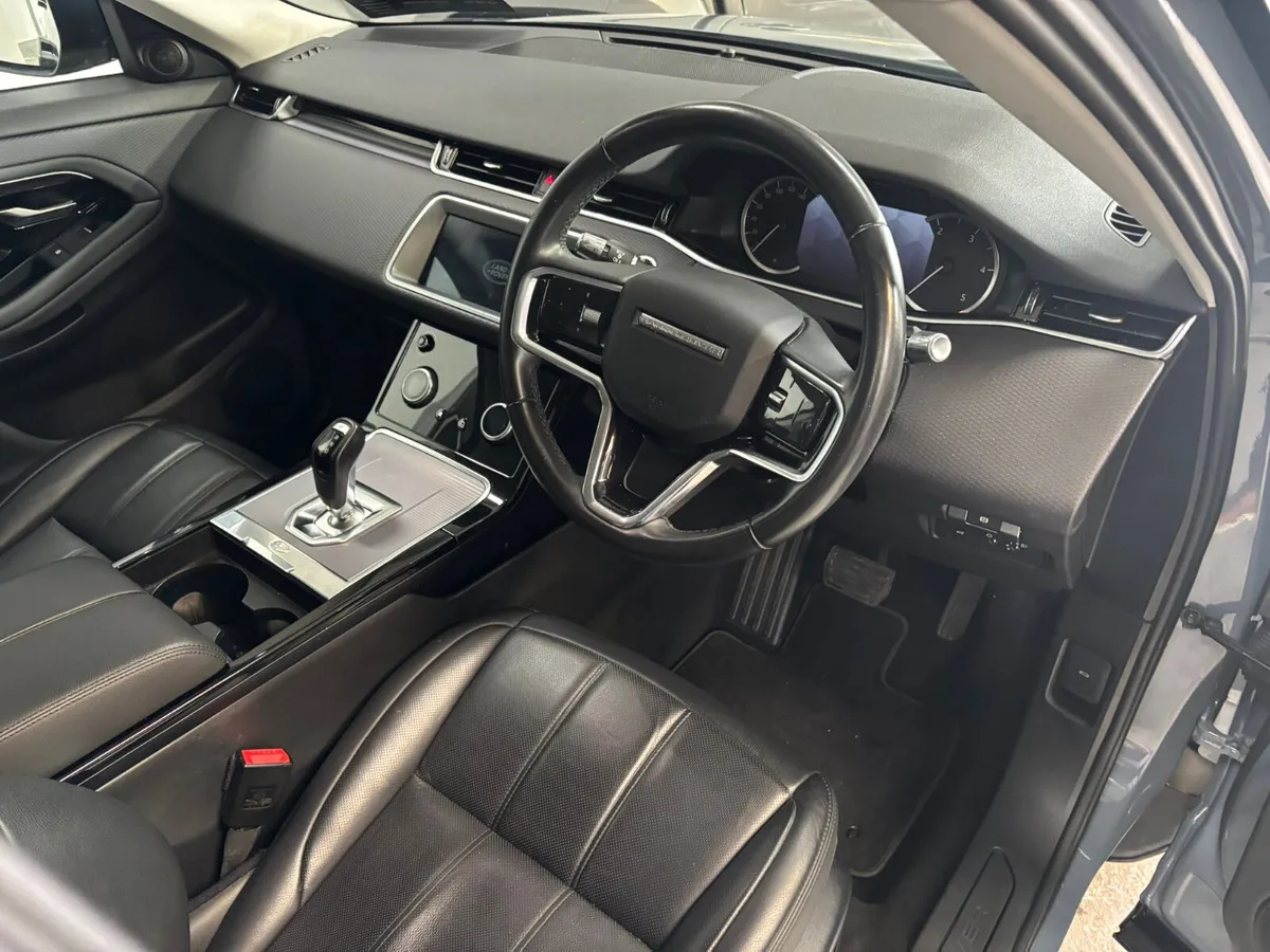 Land Rover Range Rover Evoque 2021 2.0D AWD AUTO - Image 3