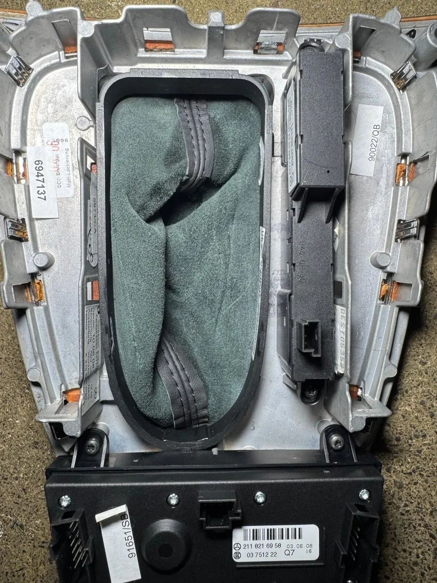 Mercedes cls class 2004-2010 C219 - Image 4