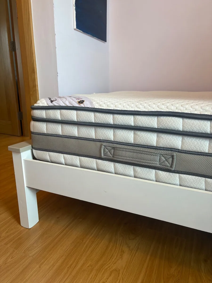 Single bed with mattress - Image 4