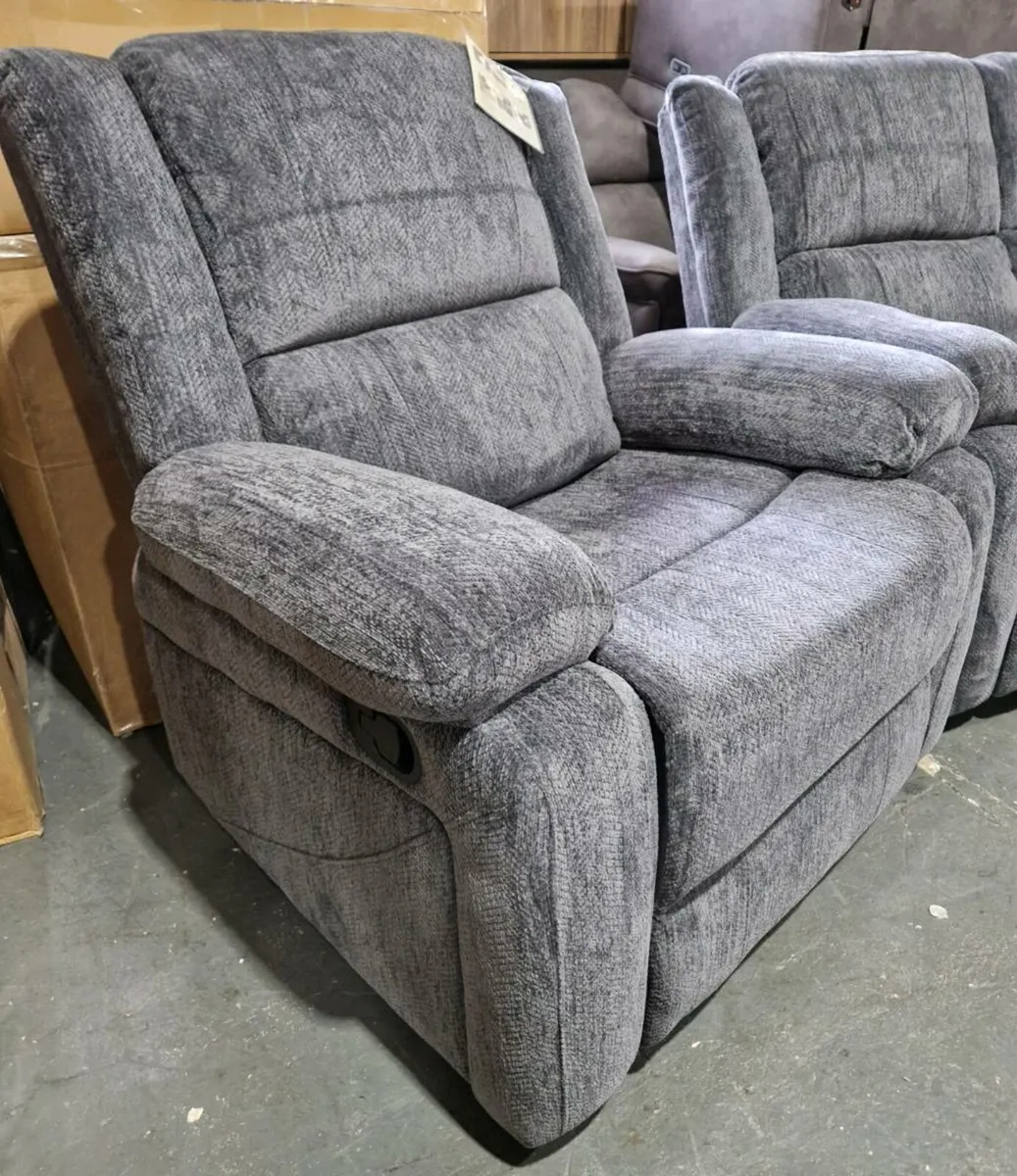 New 3+1+1 charcoal grey recliners - Image 4