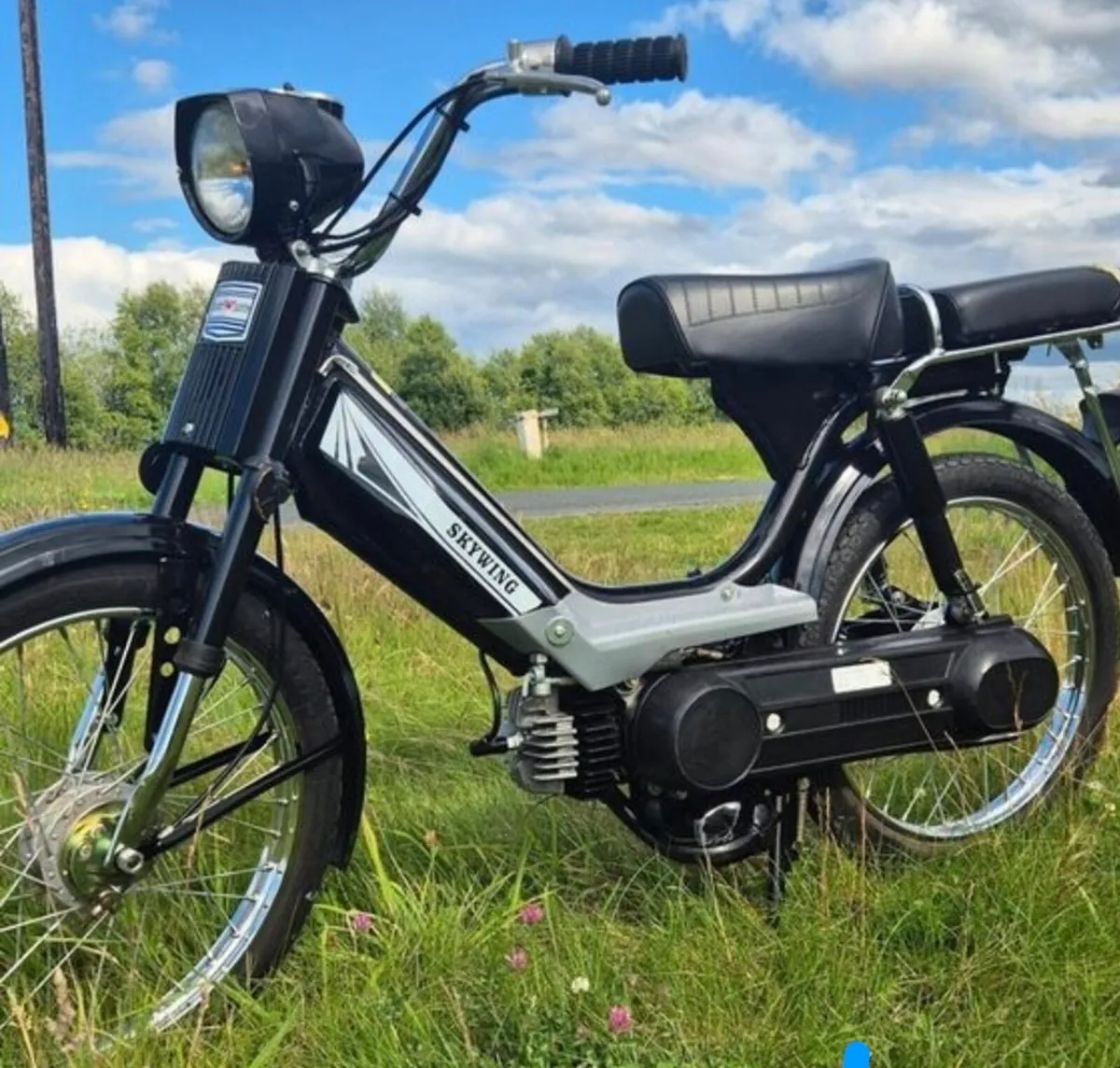 2 IMMACULATE RARE SKYWING 49CC MOPEDS 2003 MODELS - Image 1