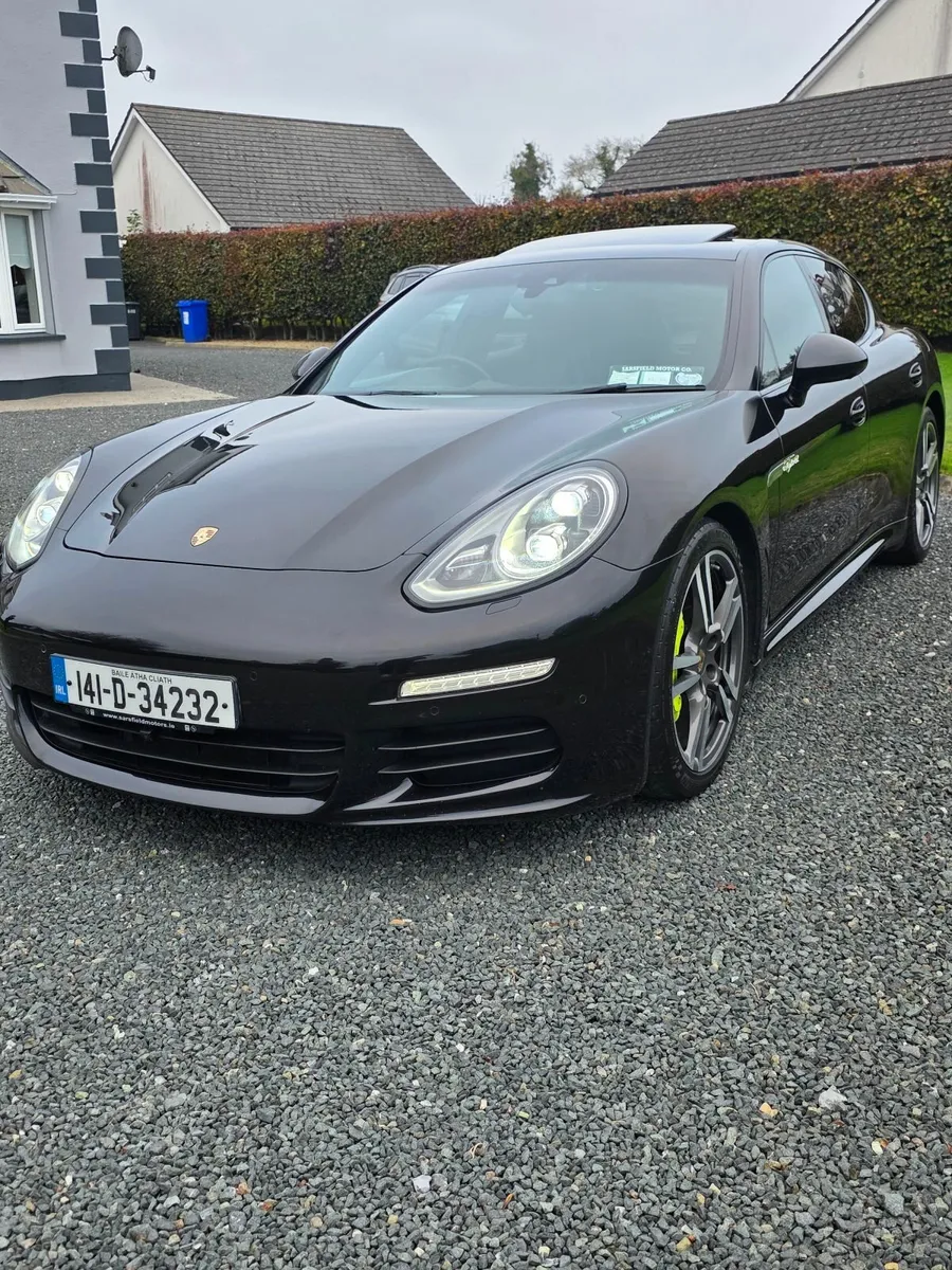 Porsche Panamera 2014 - Image 1