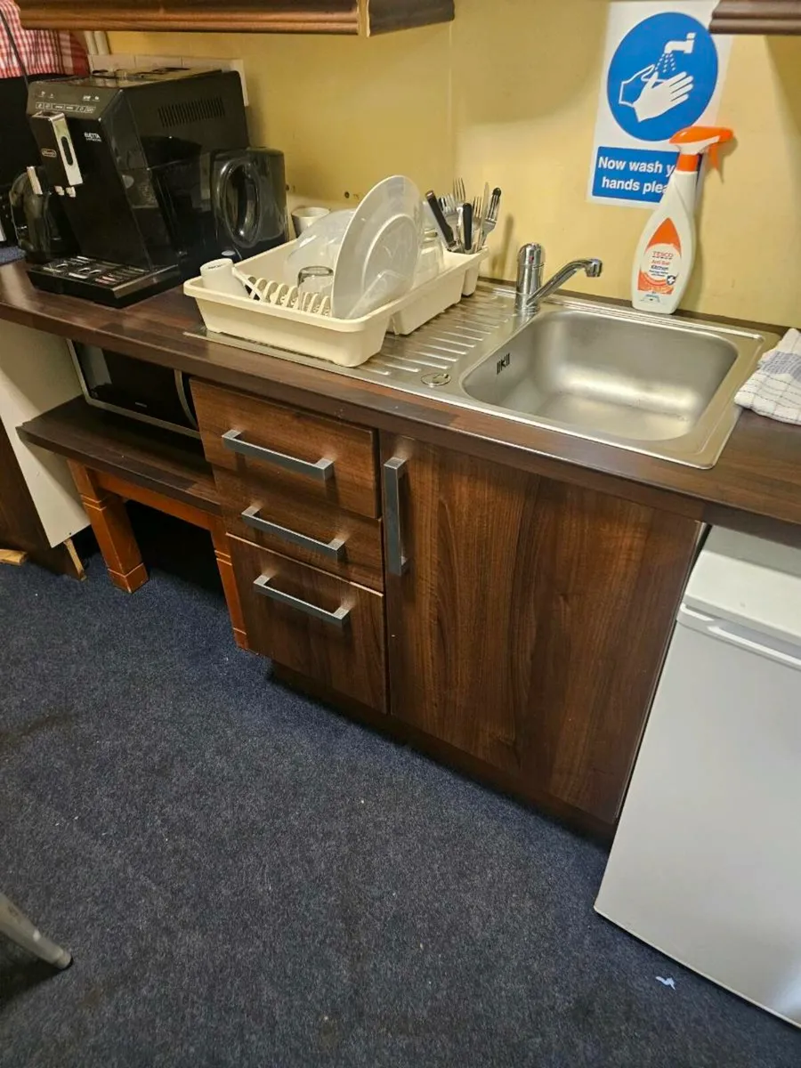 Kitchen - Image 3