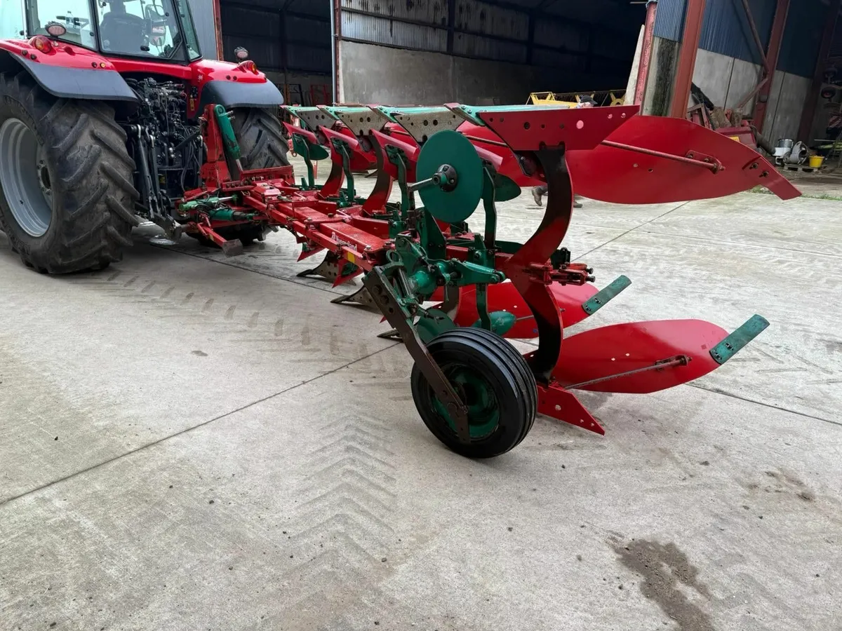 Kverneland 4 furrow plough - Image 3