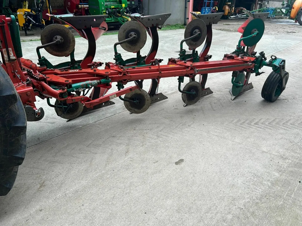 Kverneland ES 200 plough - Image 3