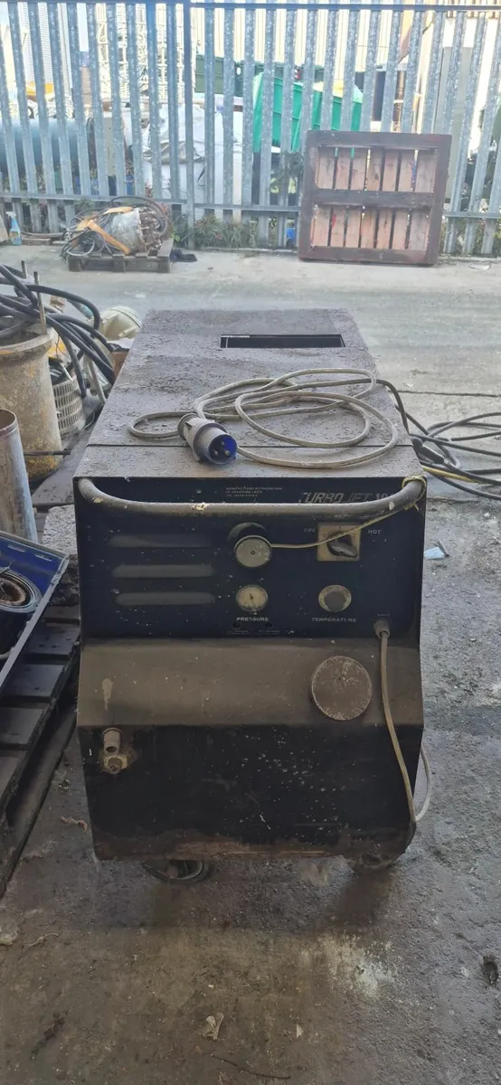 Power washer - Image 1