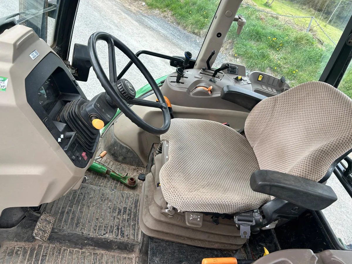 2018 John Deere 5075E - Image 4