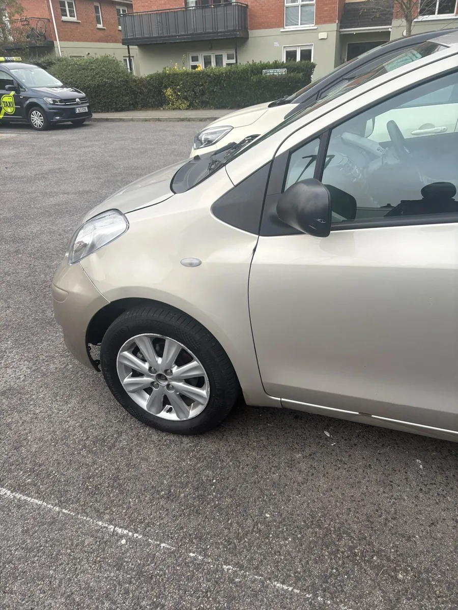 Car - Image 1