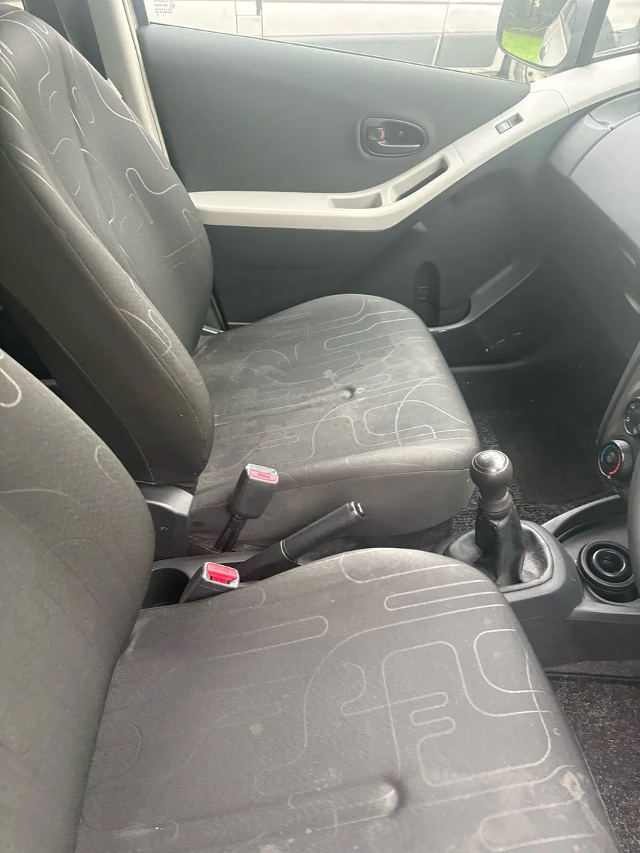 Car - Image 3