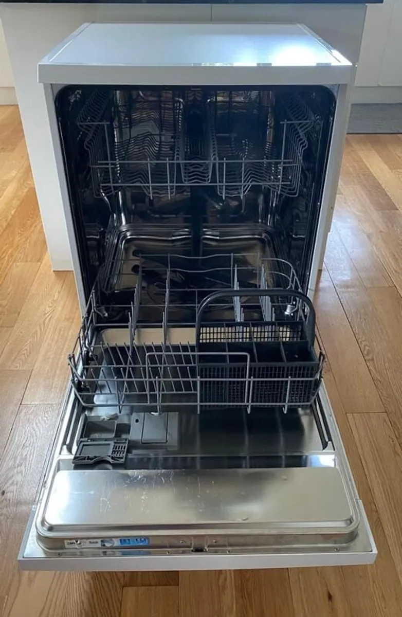 Zanussi Freestanding Dishwasher - Image 3