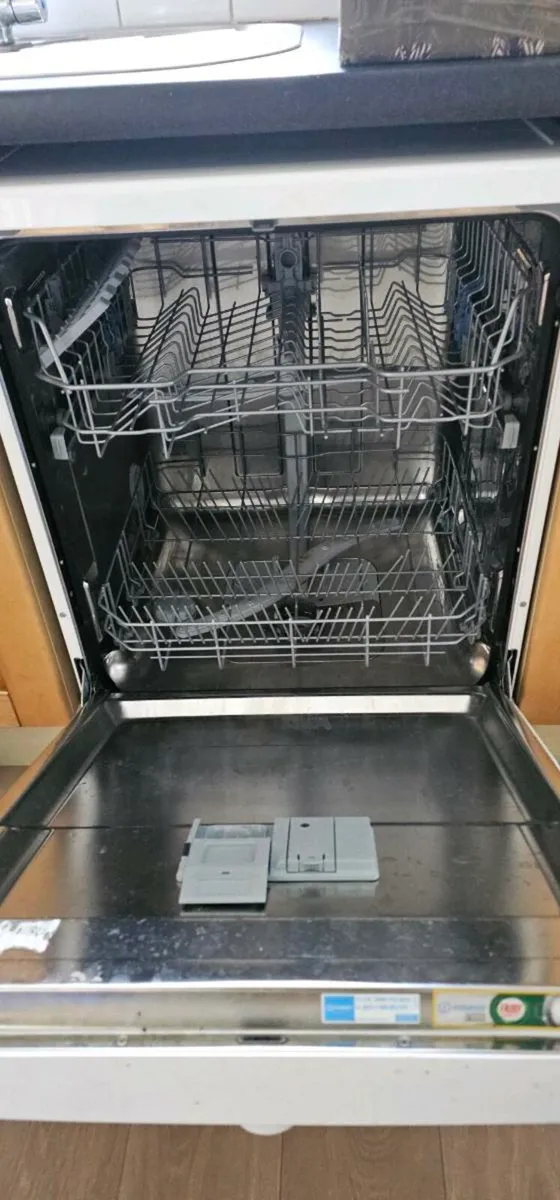 Indesit Dishwasher - Image 2