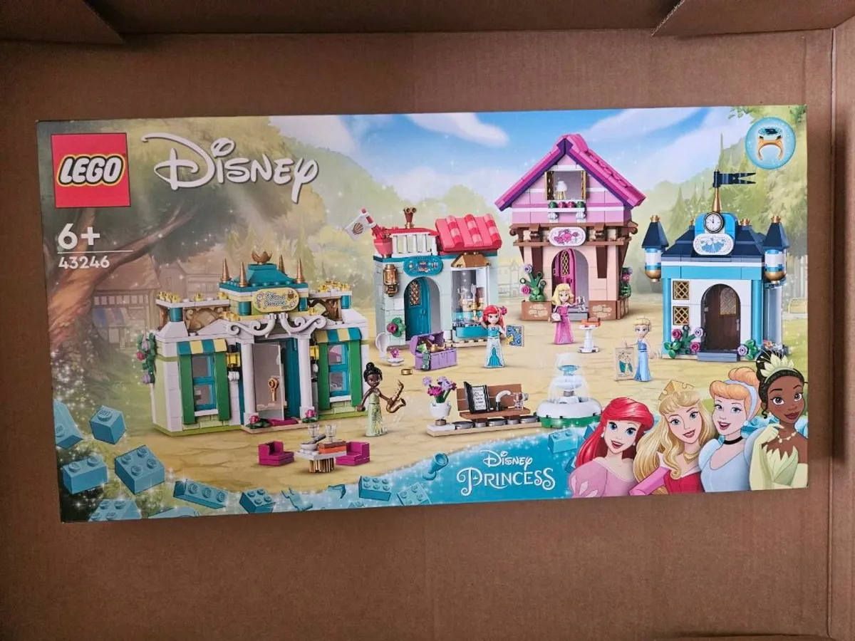 Lego disney princess market 43246