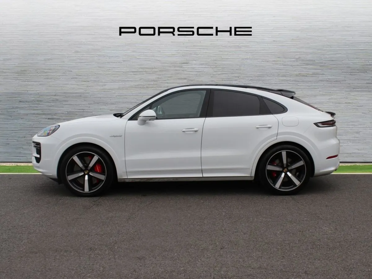 Porsche Cayenne 4.0 Turbo E-hybrid - Image 4