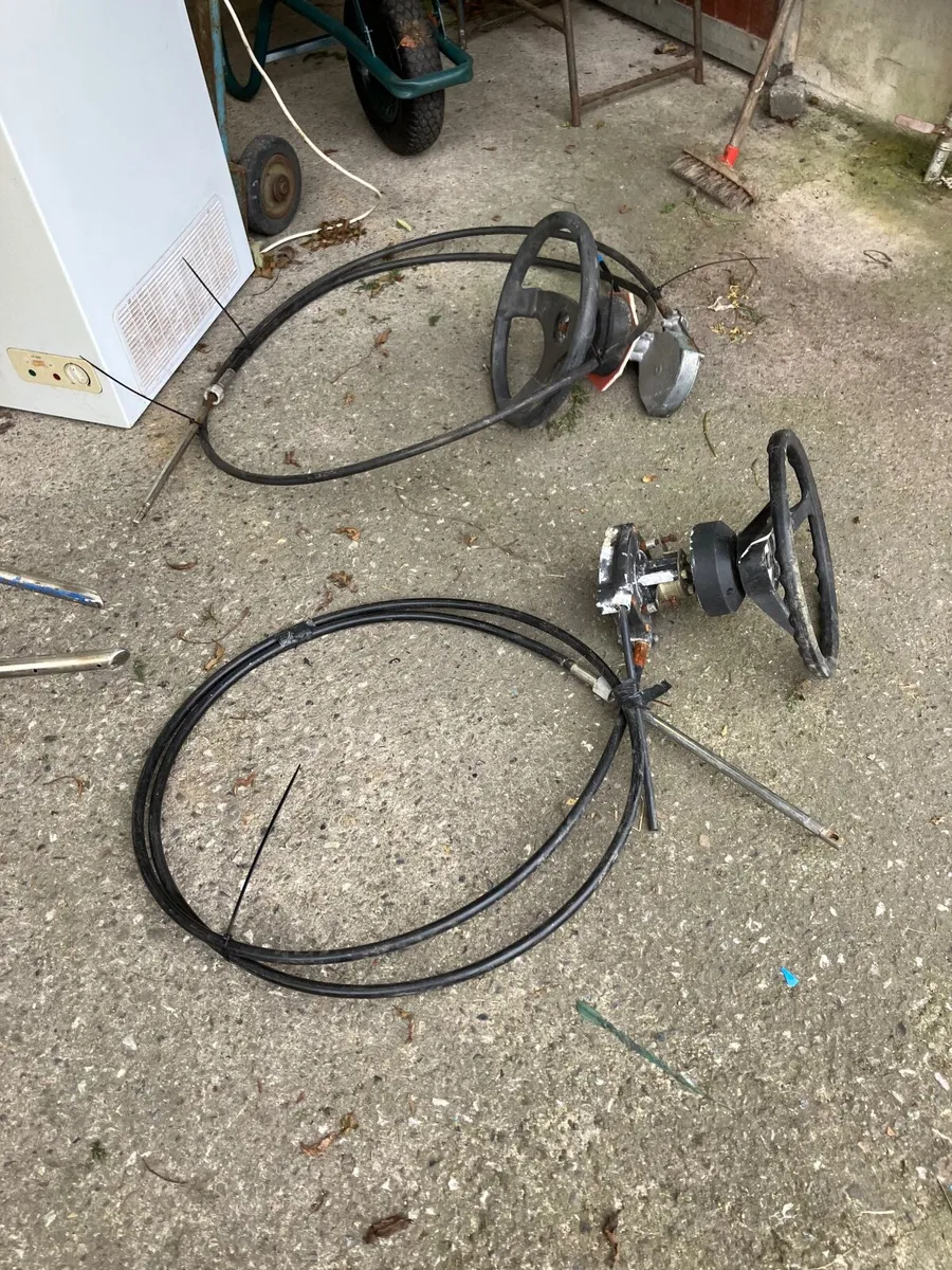BOAT STEERING SYSTEMS INC WHEEL/BOSS/CABLES - Image 1