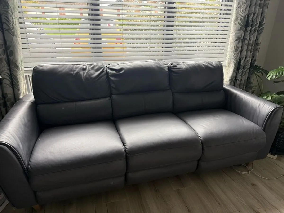 3 Seater Italian Leather - Image 1