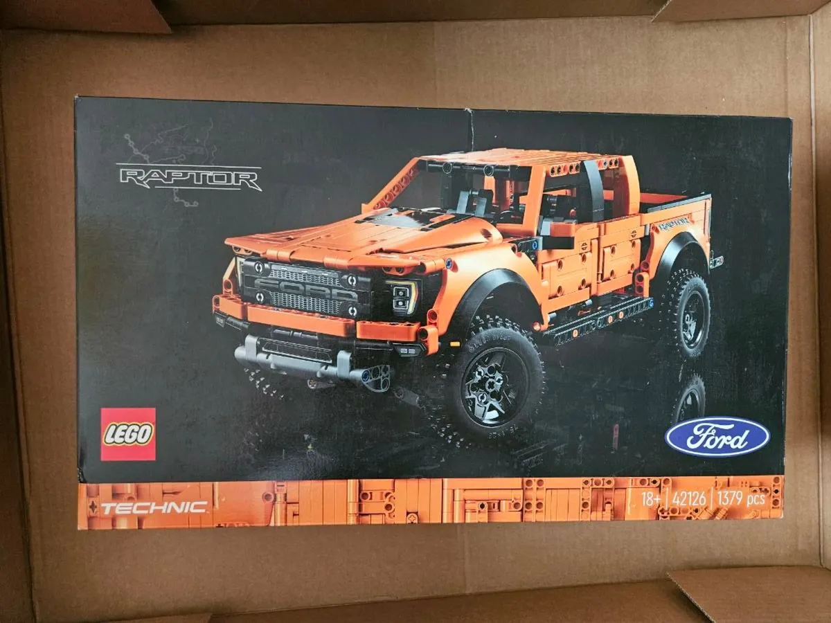 Lego technic ford raptor 42126