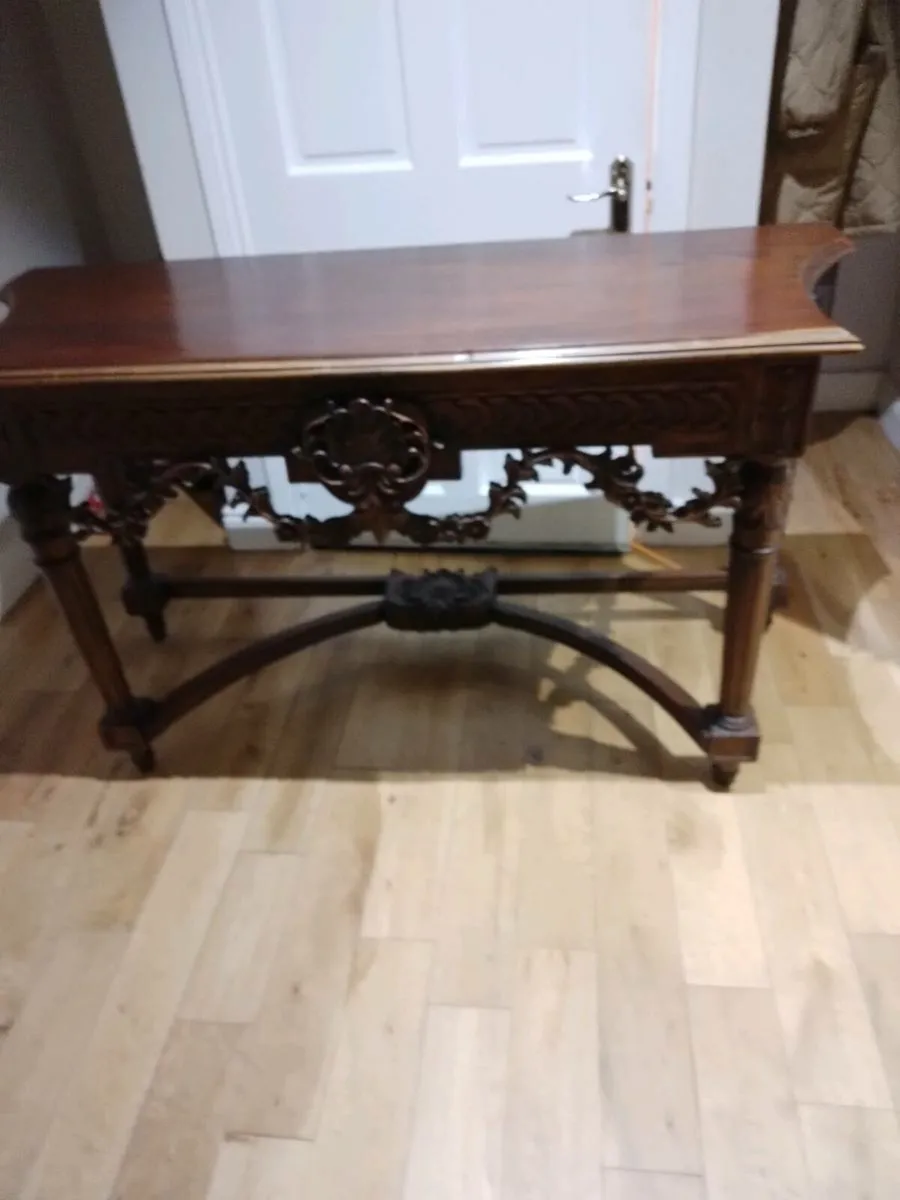 Hall table - Image 1