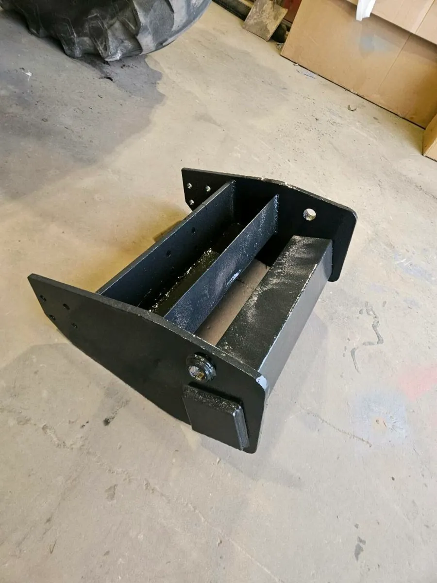 Massey mudguards & same weight block - Image 3