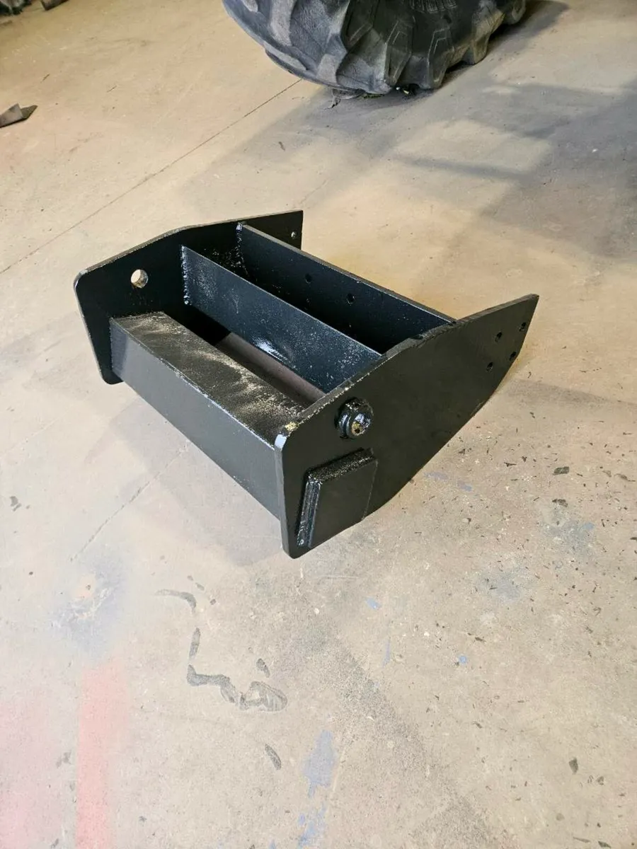 Massey mudguards & same weight block - Image 4