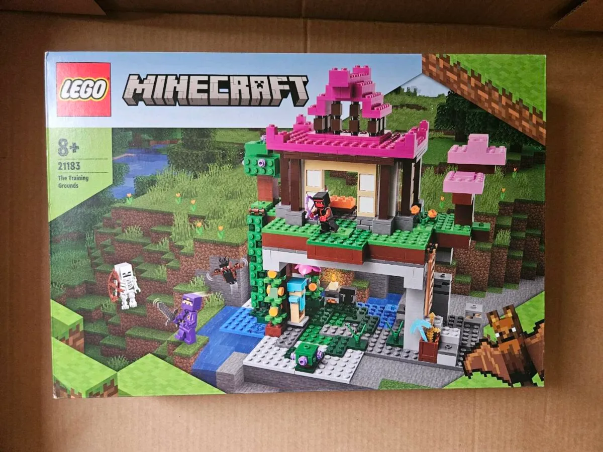 Lego 21183 minecraft the trainging grounds