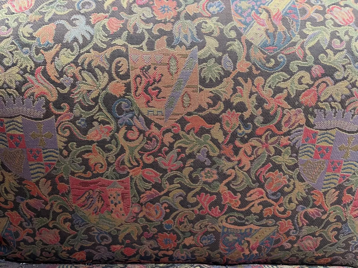 Antique sofa - Image 3