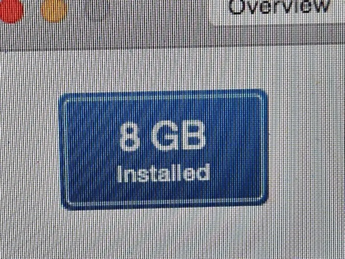 Apple MacBook Pro, 8GB Ram, 320GB HDD, Intel Core - Image 4
