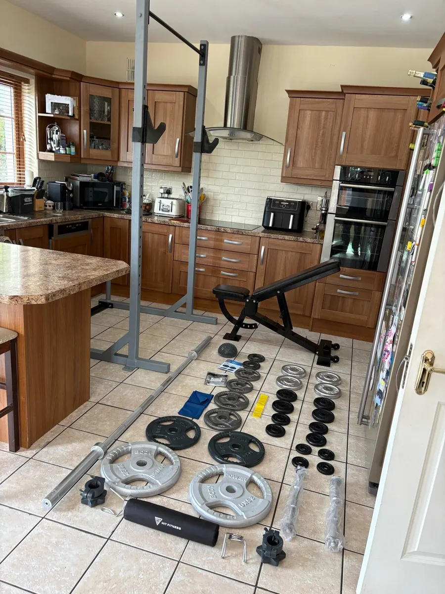 LIFETIME FYM WEIGHTLIFTING SET UP, ALL YOU NEED! - Image 1